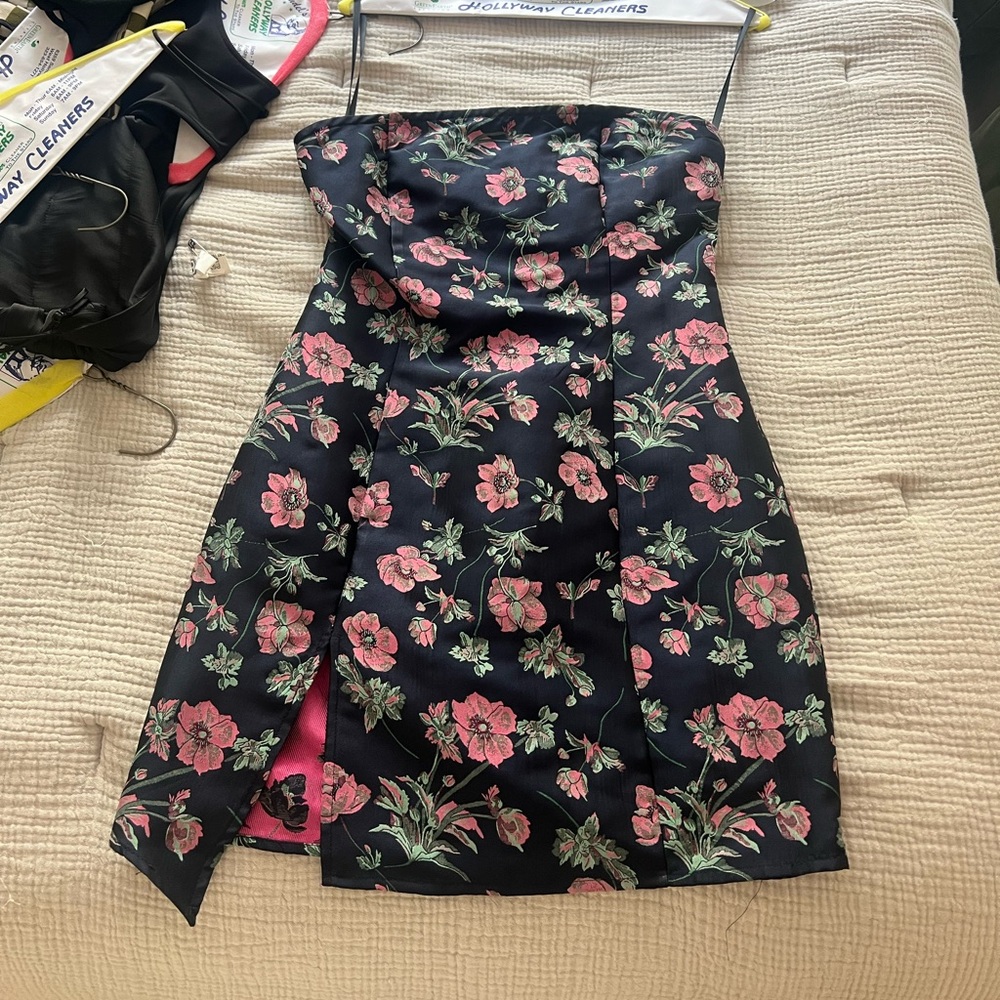 Size Small Revolve About Us Strapless Mini Dress